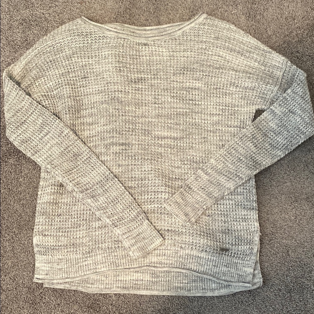 Hollister Gray Crew Neck Sweater with Ribbed Knit Texture
